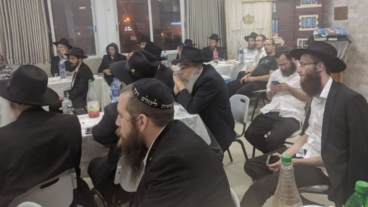 הרב ויצהנדלר התוועד עם הפעילים לקראת עצרת הענק