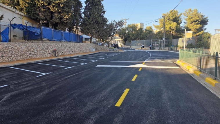 מירון: שמחת בית השואבה והתוועדות בסוכתו של יוסי זליקוביץ