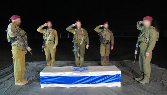 ישראל קיבלה את ארונותיהם של שלושה חטופים חללים הי"ד