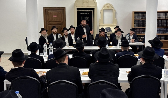 התלמידים השלוחים לתות"ל אוסטרו-הונגריה התקבלו בריקודים