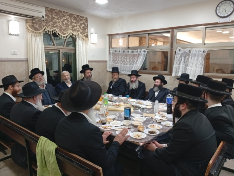 ביתר עילית: משפחת טורנהיים זכתה בהגרלה על טיסה לרבי