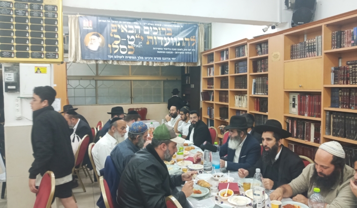 ברוב עם: התוועדות י"ט כסלו המרכזית בשיכון ה' בני ברק