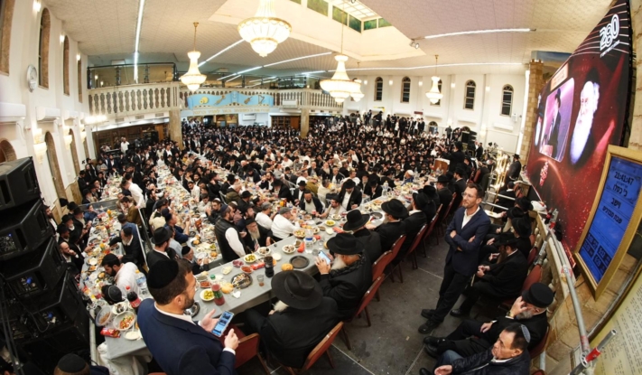 בשידור חוזר: ההתוועדות המרכזית של י"ט כסלו בכפר חב"ד