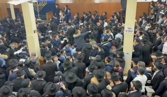 ''הנרות הללו'': הדלקת הנר השלישי בבית חיינו