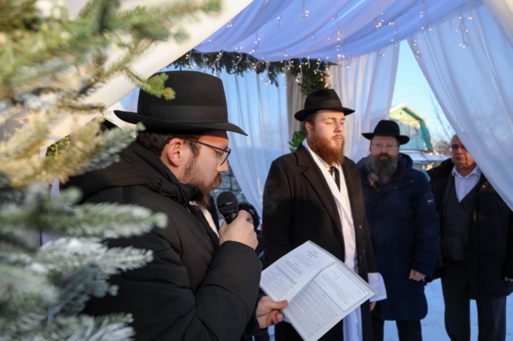 לראשונה לאחר 8 שנים: חופה יהודית בבירוביז'אן שבמזרח רוסיה