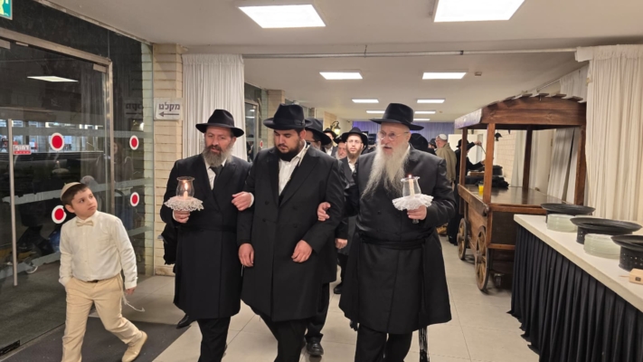 כפר חב"ד ב': שמחת חתונת משפחות קורנט - ערנטרוי