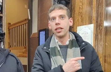 כפליים לתושיה: מה קרה כשהרבי כתב נחמה בכפליים? • צפו