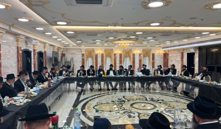 שלוחי הרבי בראשון לציון בהתוועדות הכנה לקראת י’ שבט