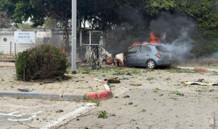 טיל מצרר יורט באילת, רסיסים נפלו במרכז הארץ