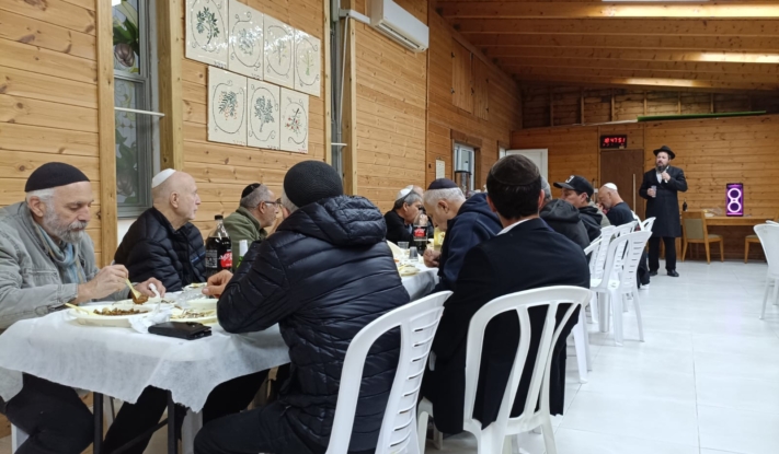 י''א חודש לפטירתו: התוועדות לע''נ השליח הרב גינזבורג