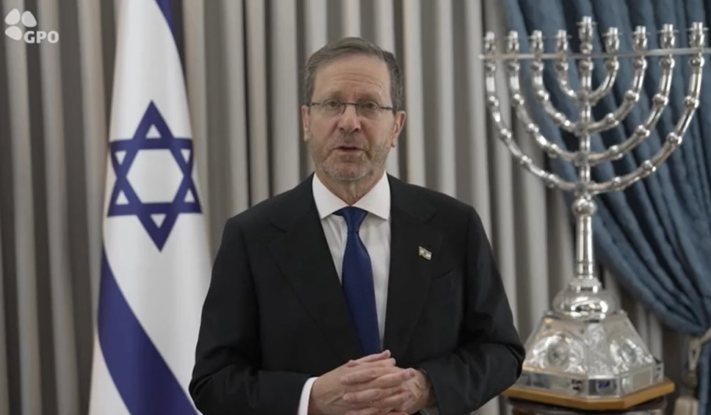 "מסירות הרבי לעם ישראל": מסר מהרצוג לרגל י"א ניסן