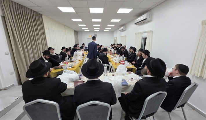 כפר חב''ד: סעודת משיח נערכה בגבעת ליובאוויטש