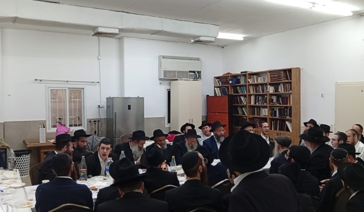 בנחל'ה התוועדו לרגל יום ההולדת של ר' מוטל קוזלינר ע"ה