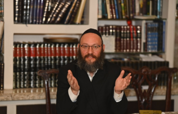 ושמך הגדול והקדוש (משיח) עלינו (משיחיסטים) קראת...