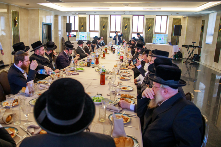 ביתר עילית: אנשי החינוך של "אהלי מנחם" זכו לערב הוקרה