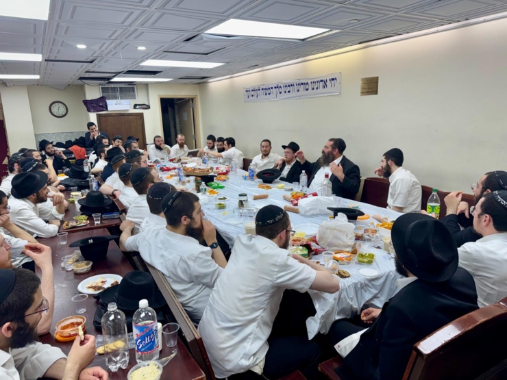 בית חיינו: תלמידי הקבוצה התוועדו עם הרב חיים הלל שפרינגר