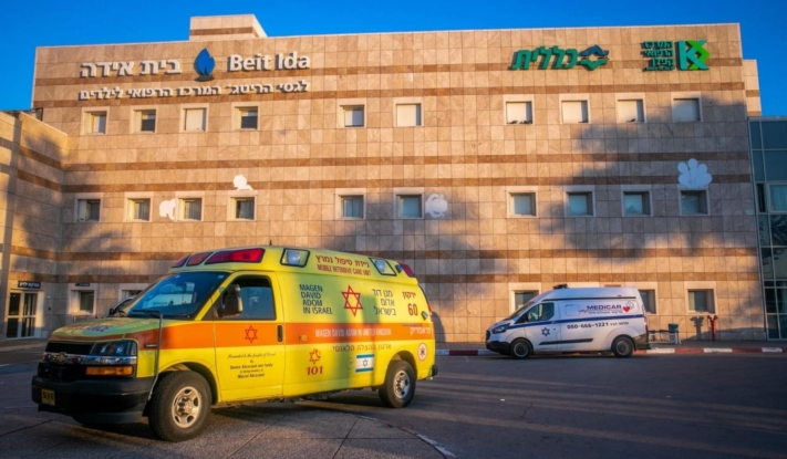בחור מישיבת חב''ד אושפז בטיפול נמרץ - הציבור נקרא להתפלל